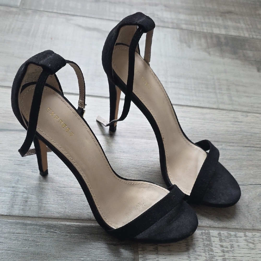 Elegant Black Stiletto Heels